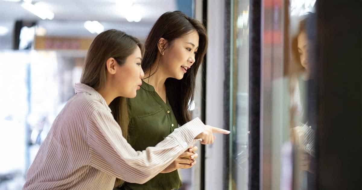 Asian Luxury Consumers Are Balancing Global Prestige and Local Identity in 2025